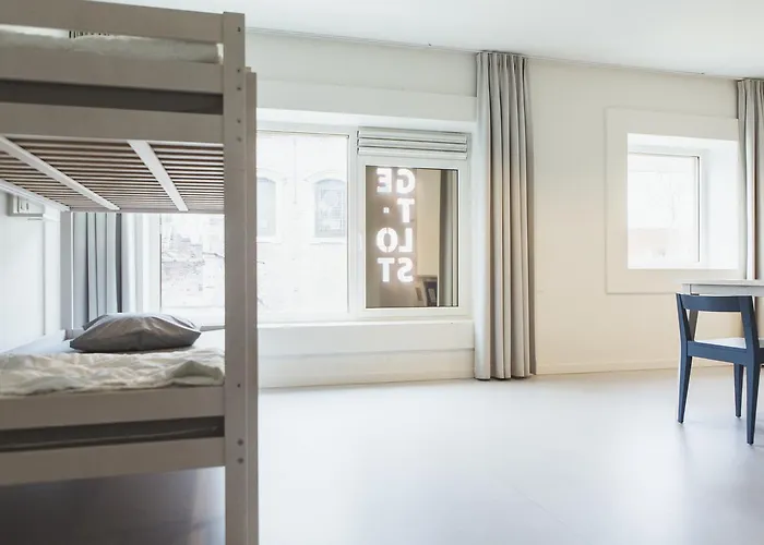 Snuffel Hostel